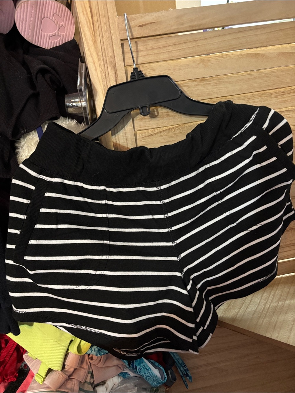 Athletic Works Black & White Striped Women’s Shorts - Comfortable Casual Wear LG